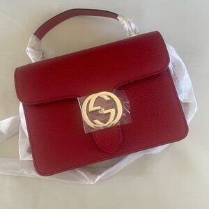 NWT GUCCI Interlocking GG BOUTIQUE Red Leather Crossbody Chain Bag